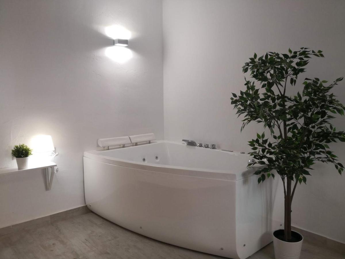 Cozy Rooms - Banera Hidromasaje Valencia Exterior foto
