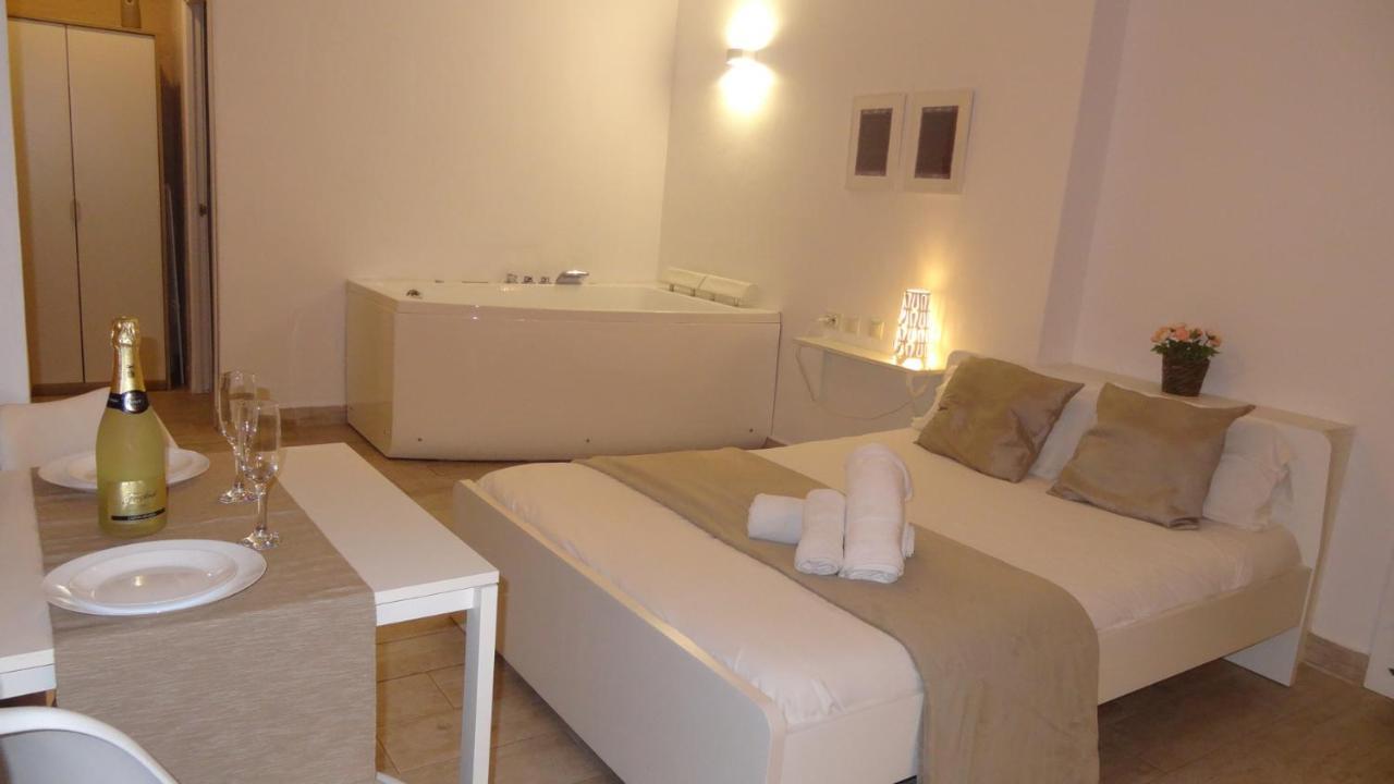 Cozy Rooms - Banera Hidromasaje Valencia Exterior foto